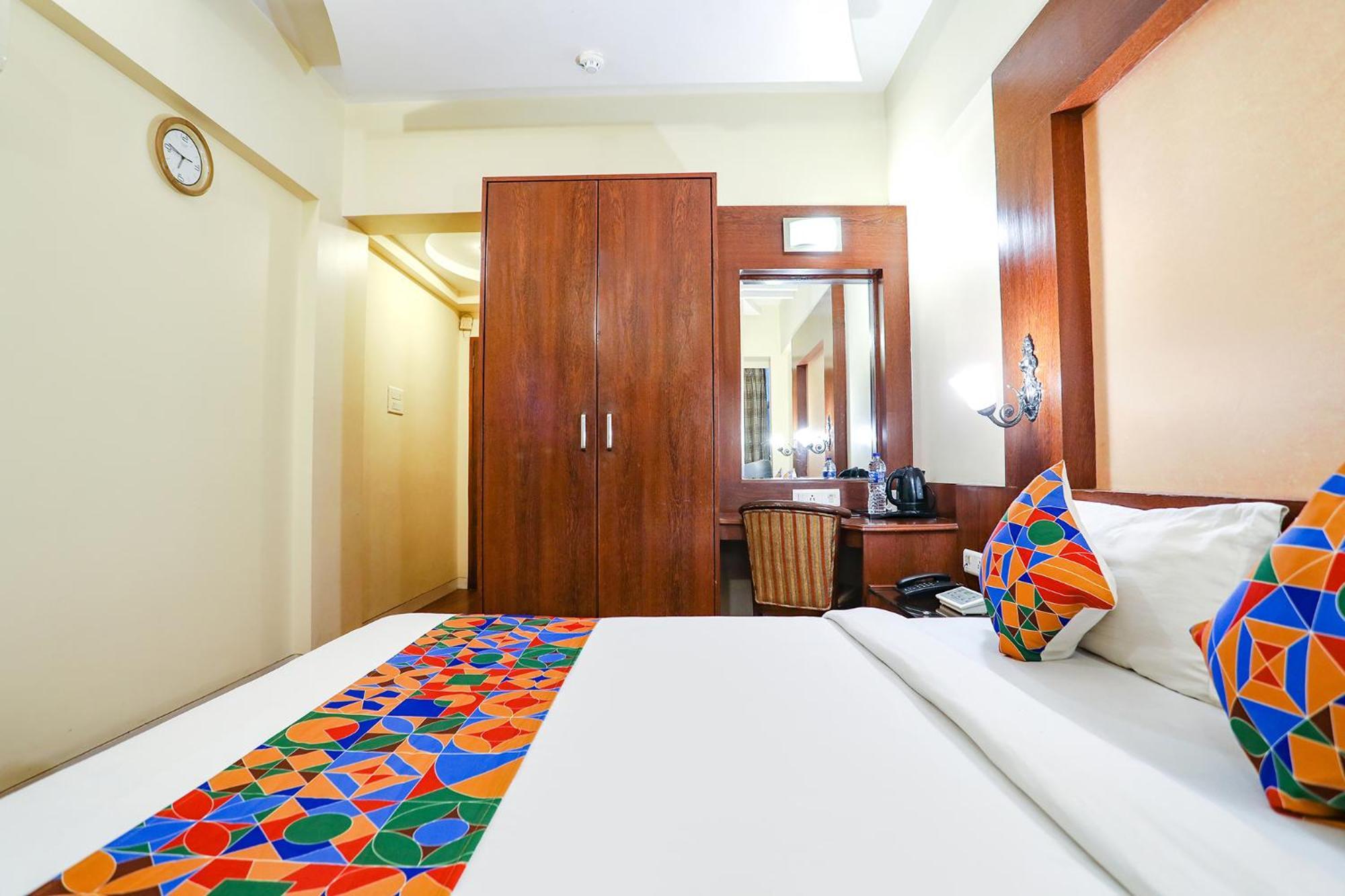 Fabhotel Shubhangan - Nr Bandra Мумбай Екстериор снимка