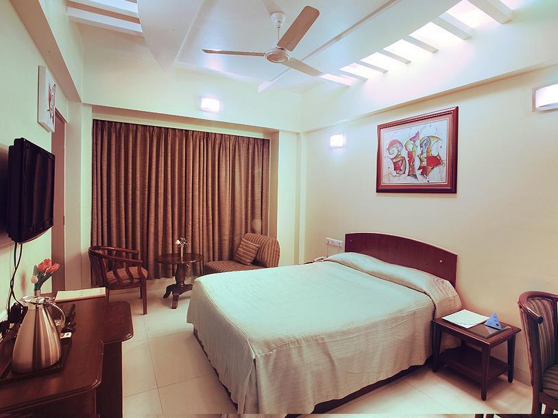 Fabhotel Shubhangan - Nr Bandra Мумбай Екстериор снимка